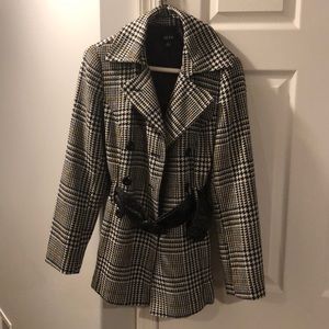 Patterned Coat Like New